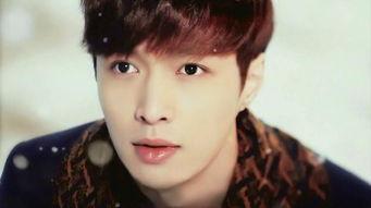 鹿晗和张艺兴吃瓜视频,揭秘娱乐圈幕后趣闻