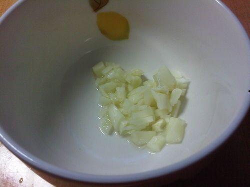 芥末酸瓜酱怎么吃的视频,芥末酸瓜酱的独特食用方法揭秘